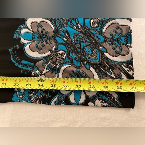 3 Quarter Length Sleeves Dress Black with Flower Design Size L - Picture 12 of 15